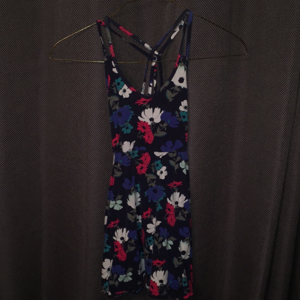 Super cute floral dress